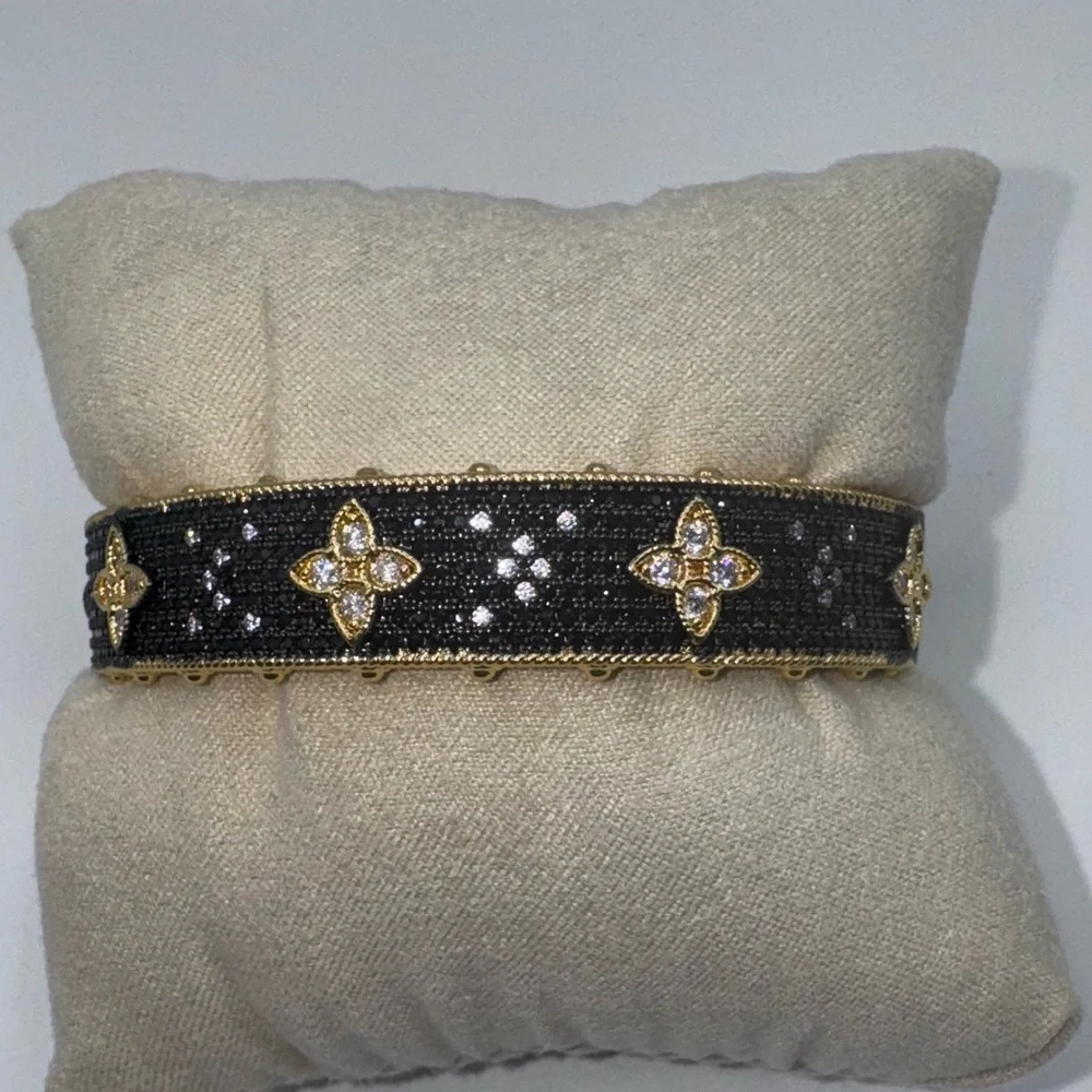 Venetian Sapphire Bangle - Picture 7 of 12